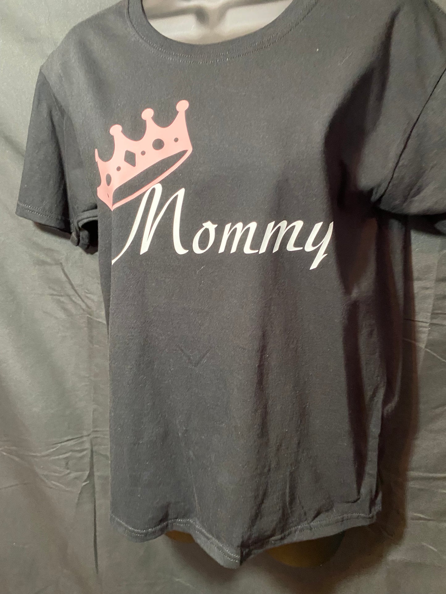 Women and Children Matching “Mommy & Mini” Crown Design Two Piece Shirt Set