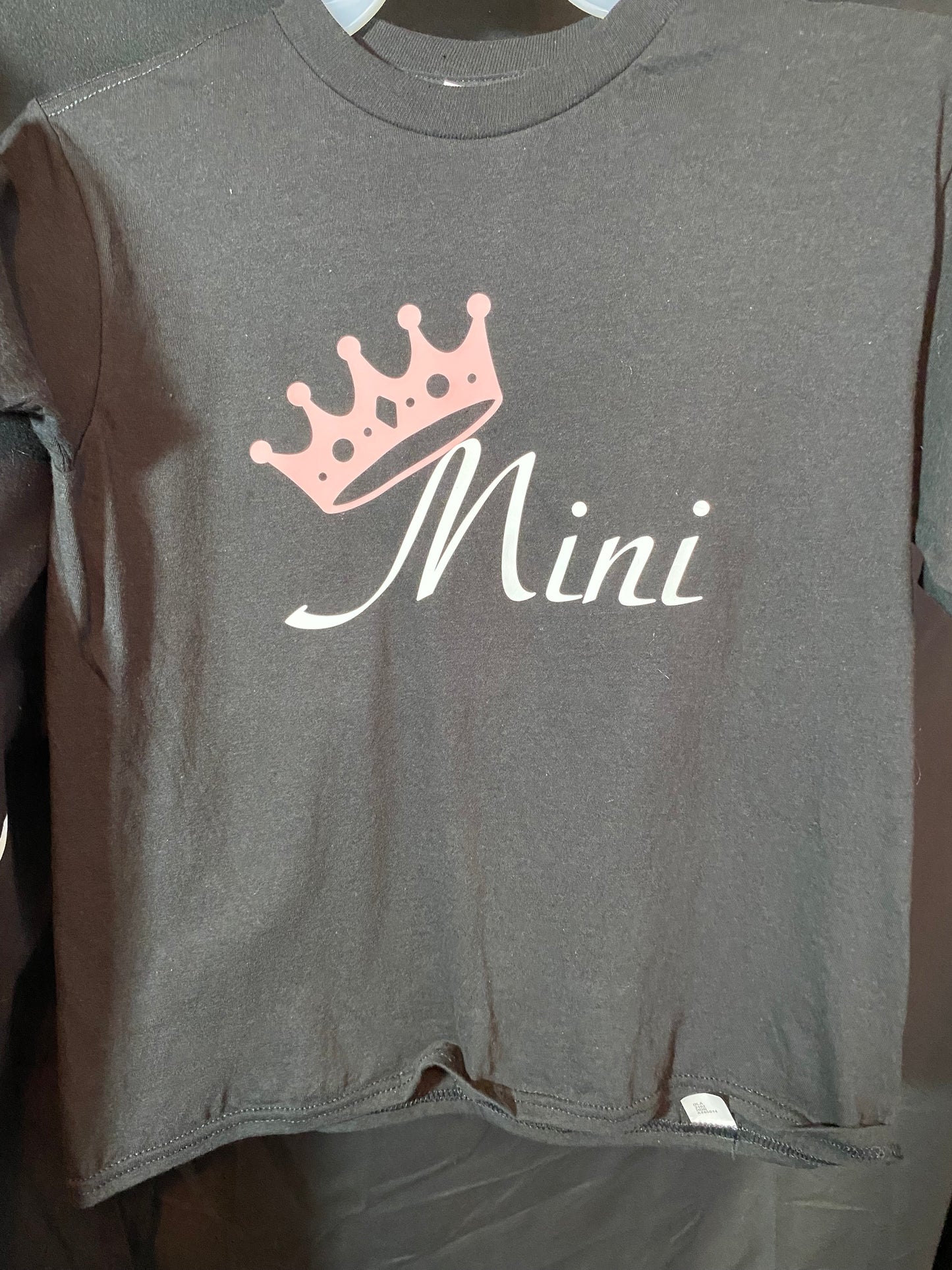 Women and Children Matching “Mommy & Mini” Crown Design Two Piece Shirt Set