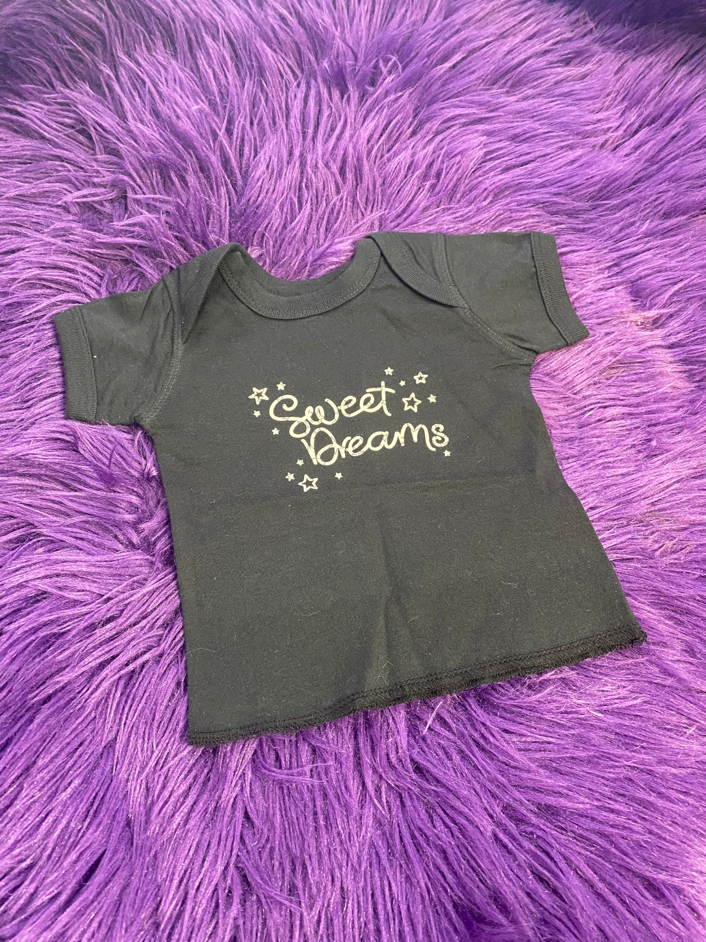 “Sweet Dreams” Baby T-shirt